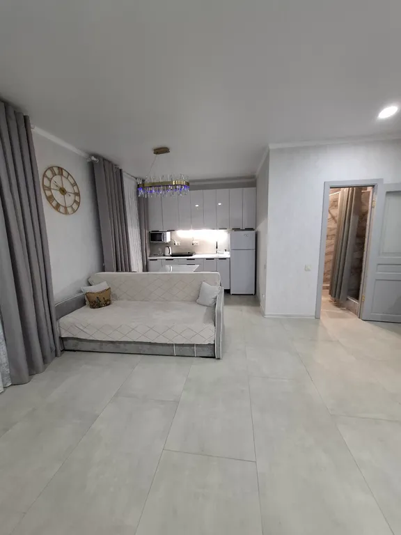 Апартамент с потрясающим видом на горы и море