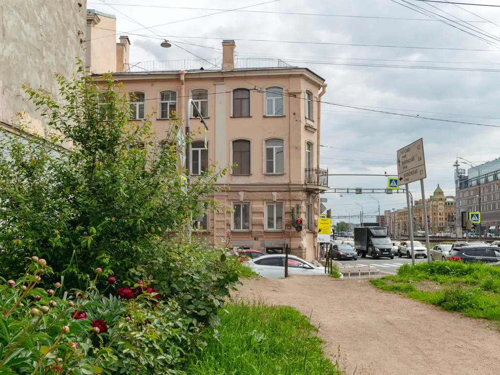 Уютная студия в самом сердце Петербурга