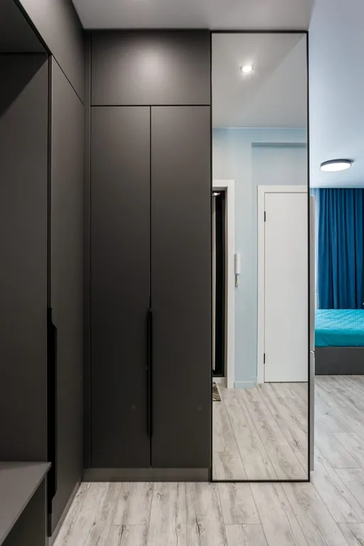 Студия в высотке близко к центру и аэропорту