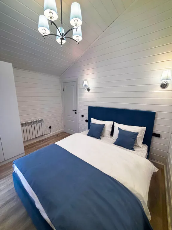 Коттедж у озера