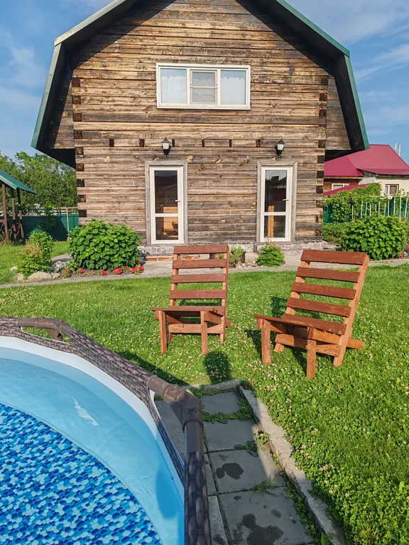 Первый этаж - студия в двух этажном доме