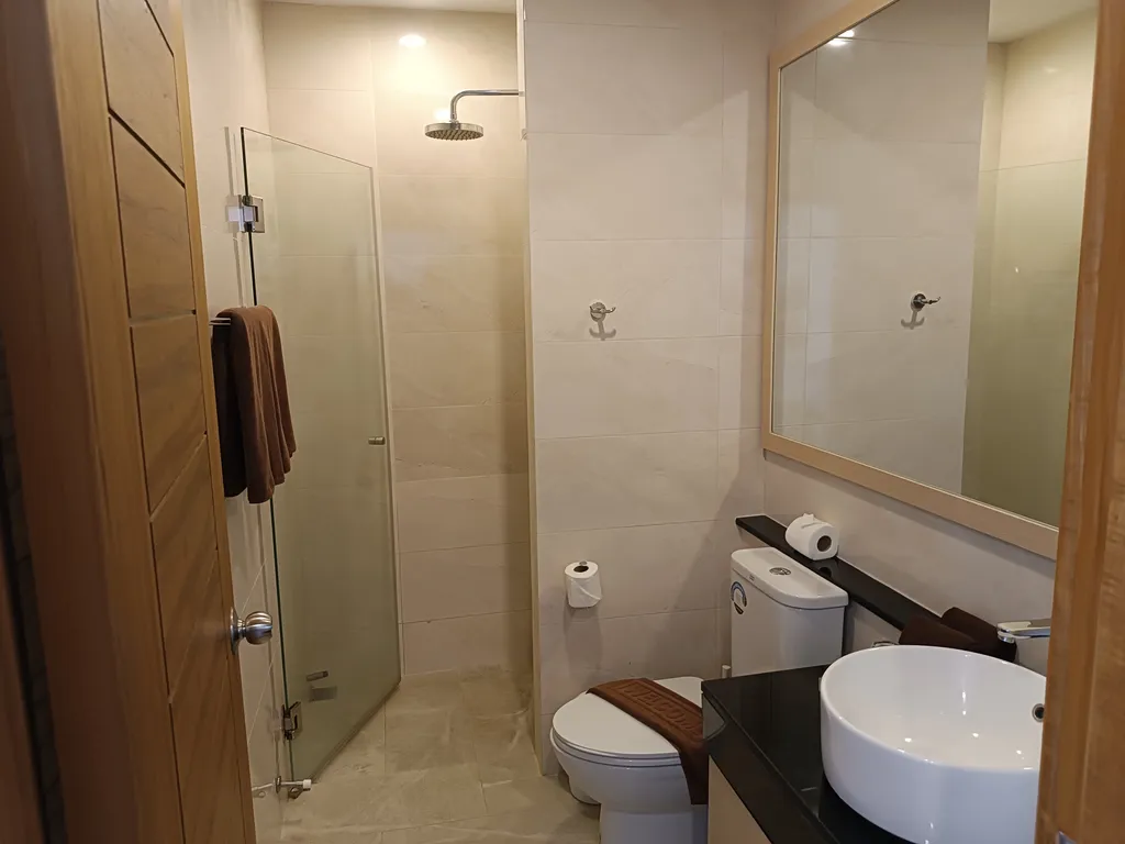 1-к квартира с бассейном у пляжа Карон A4