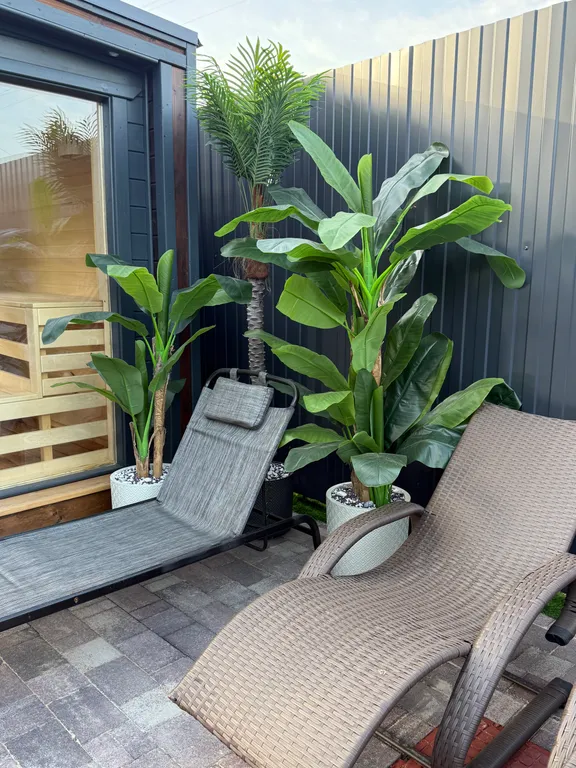 Коттедж Дом с горячим бассейном и баней на дровах — Елизаветинская