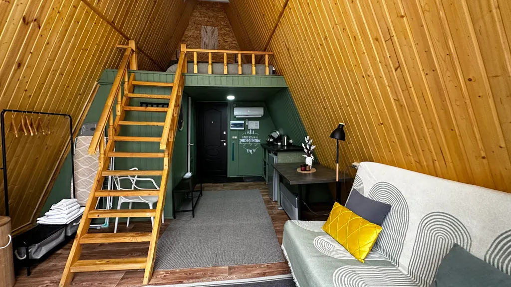 Коттедж Роскошный дом на территории озера — аренда посуточно в Железноводск