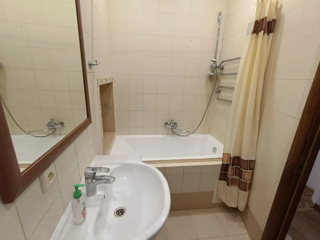 Чистая, новая в самом центре