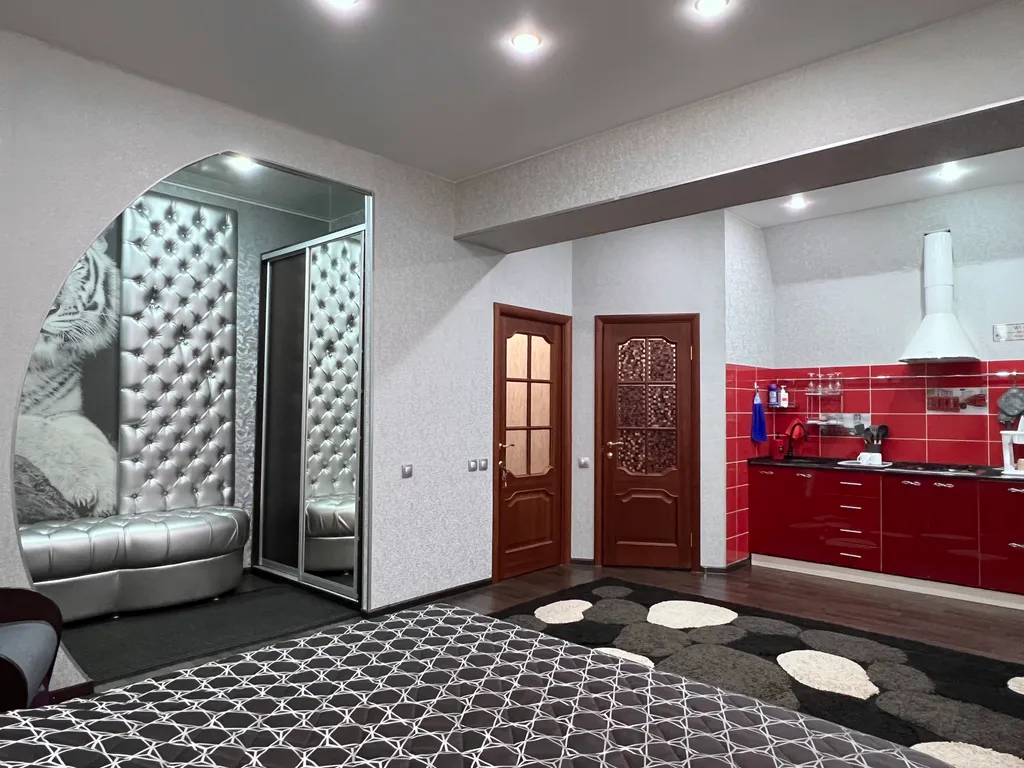 Студия люкс в центре Ангарска, Район Площадь, Администрация города