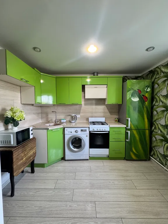 3 комнатная квартира с дизайнерским ремонтом