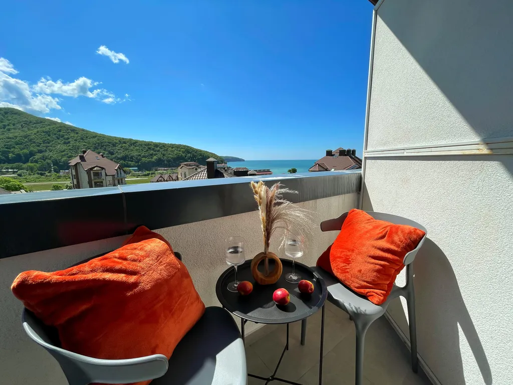 Апартаменты с видом на море и горы, 3 минуты до пляжа