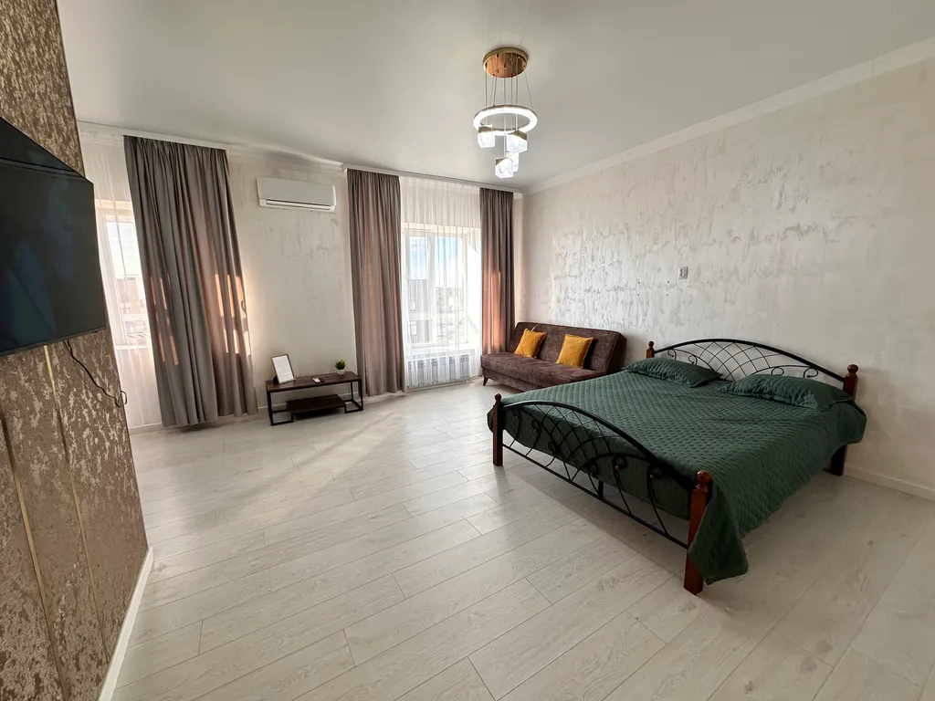 Уютная, светлая 1-комнатная квартира на Юго-востоке в ЖК Сапфир — аренда посуточно в Караганда