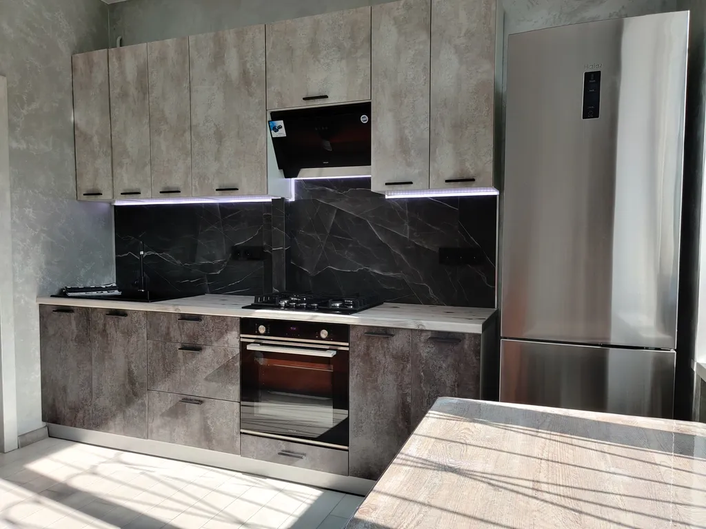 Уютная квартира со своим двориком и стоянкой