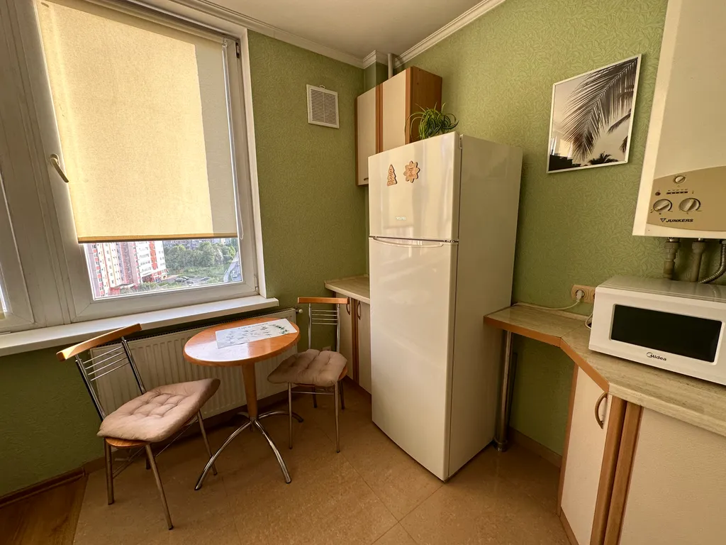 Квартира Квартира Студия с видом на Летнее озеро и с просторной отапливаемой лоджией — Калининград