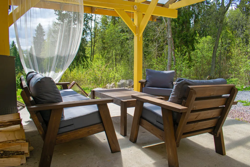 Дом с выходом в лес