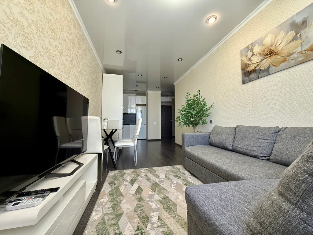 Уютная евродвушка на набережной с видом на реку Дон