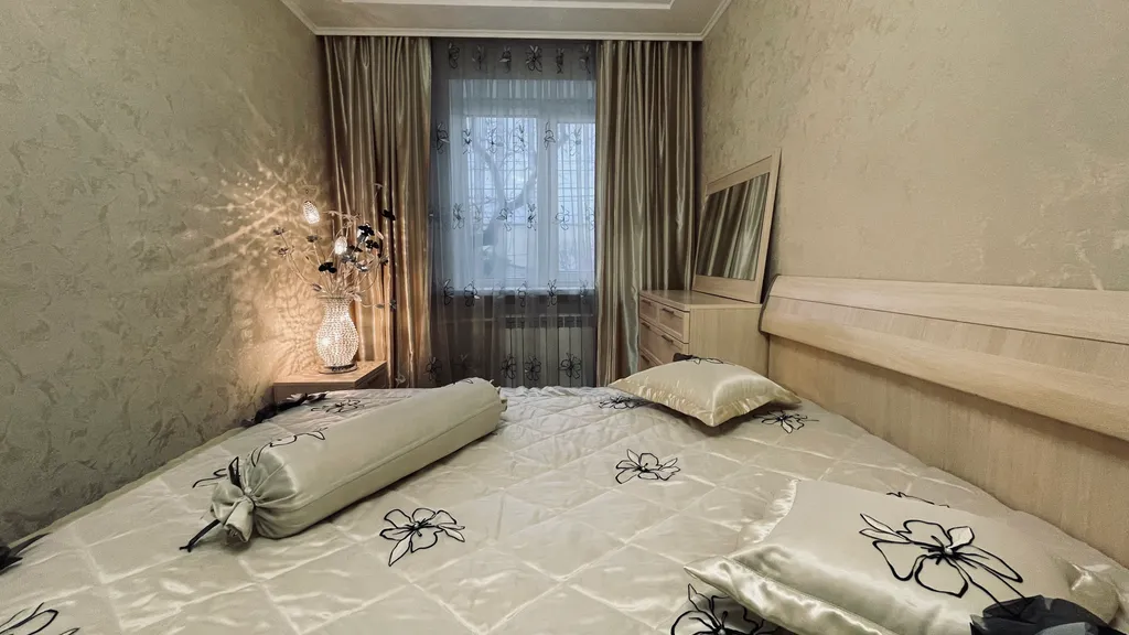 Уютная двухкомнатная квартира в центре города