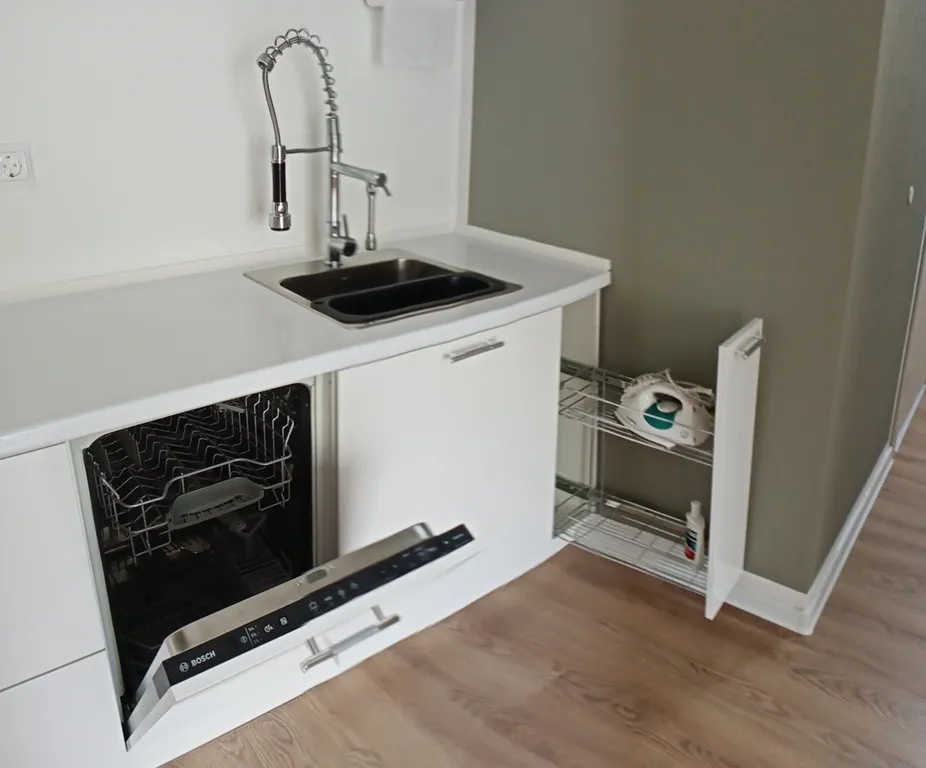 Рядом метро и Петроградка