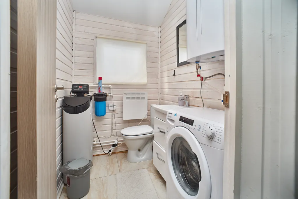 Мгновенный - дом с фотоаппаратом Polaroid