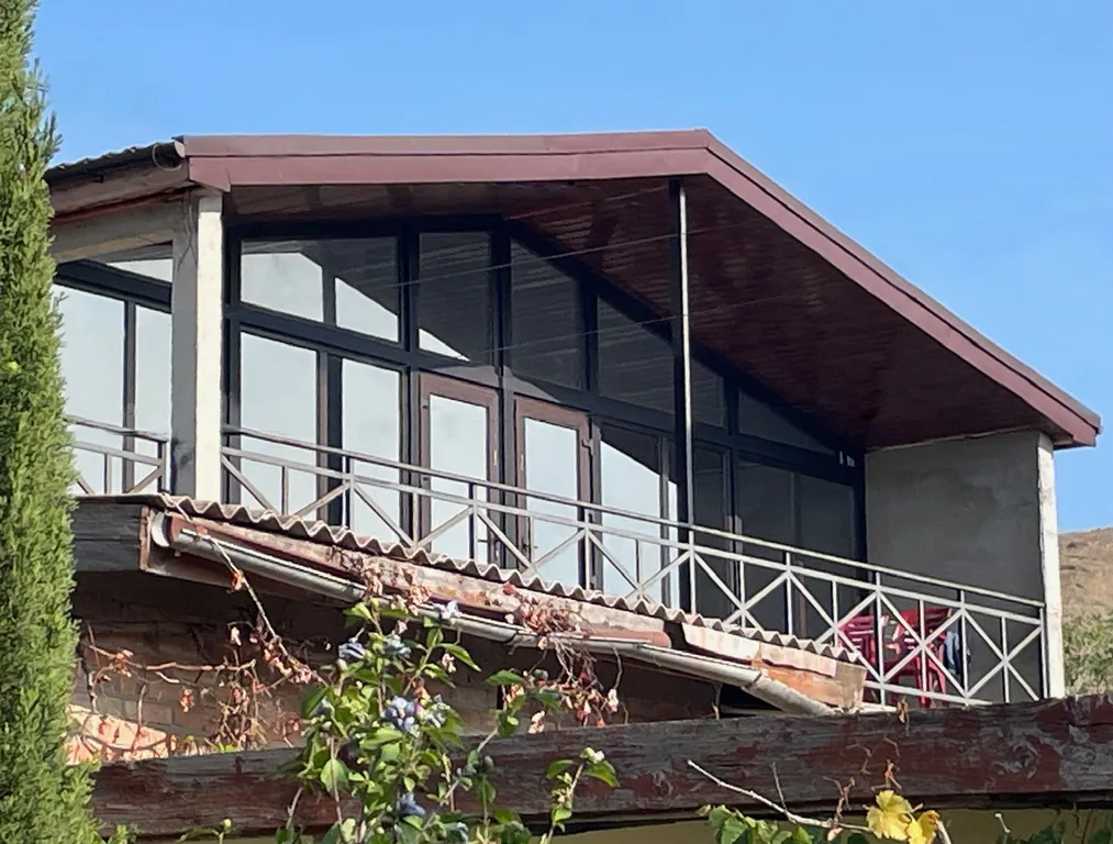 Студия с видом на море