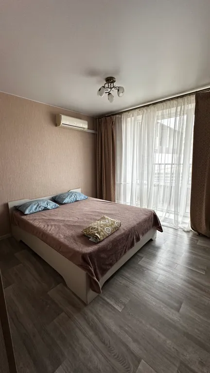 Квартира Уютная студия в закрытом ЖК Спортивный — аренда посуточно в Волжский