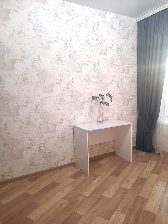 Квартира с панорамными окнами в новом ЖК у самолета