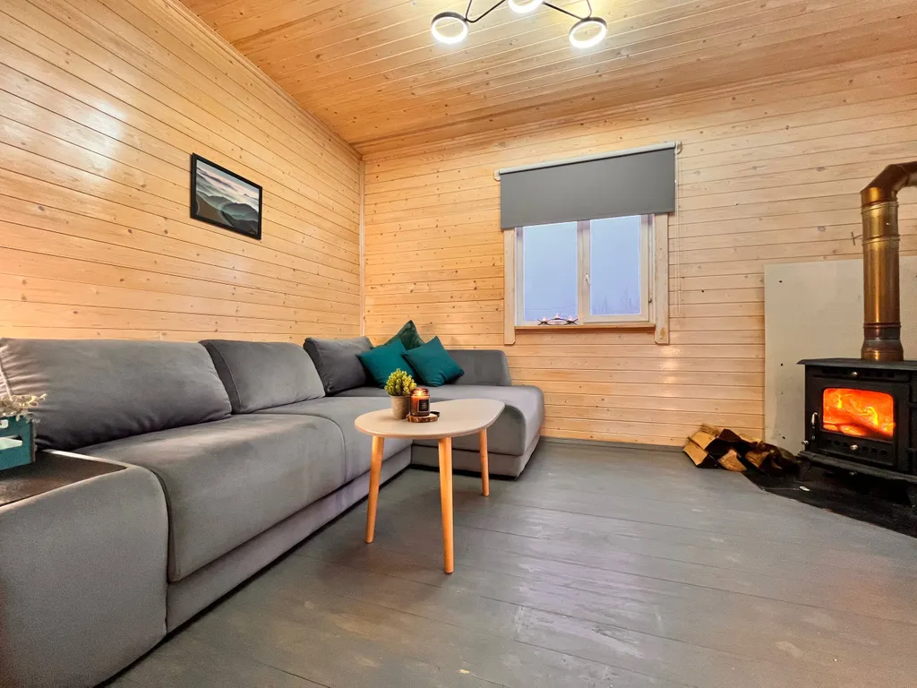 Коттедж Загородный дом со всеми удобствами рядом с речкой и озером — Рябово