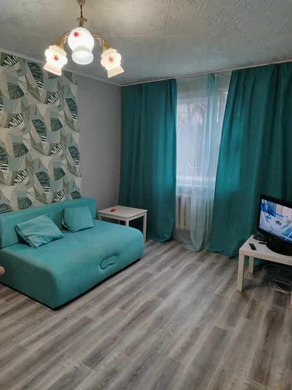 Уютная 2х комнатная квартира в центре — аренда посуточно в Первоуральск