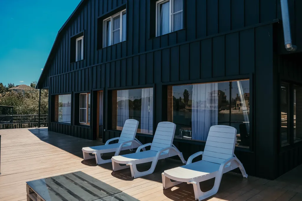 Уютный коттедж у реки