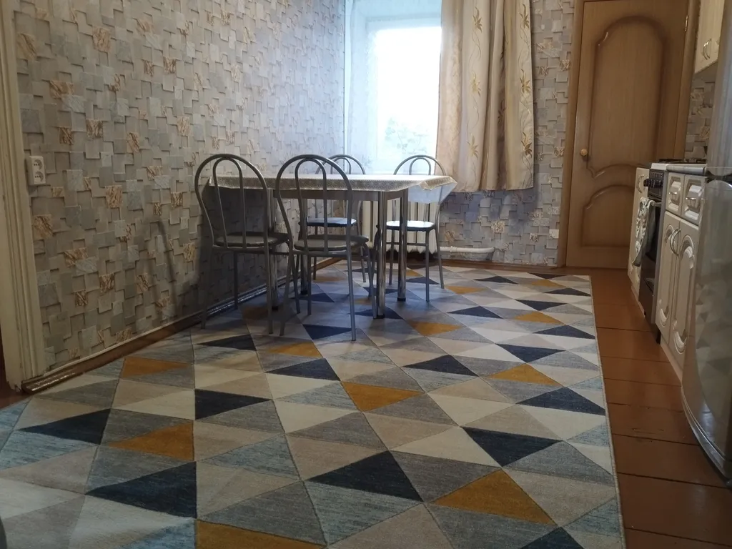 Уютный домик около Деревянного зодчества