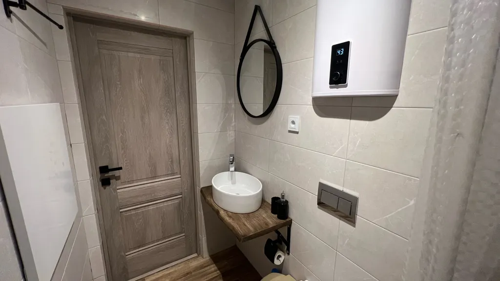 Уютный коттедж на большую компанию в лесу