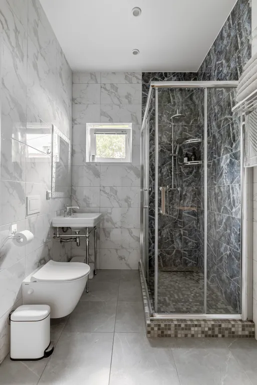 Уютный новый коттедж у озера