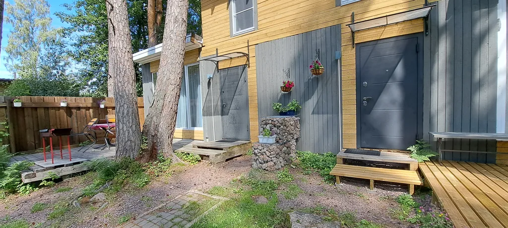 Коттедж Дом с мансардой в проливе Бьеркезунд — Приморск