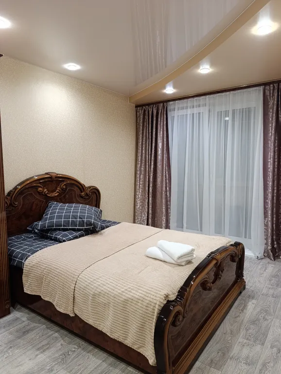 Уютная солнечная квартира в районе Золотого моста