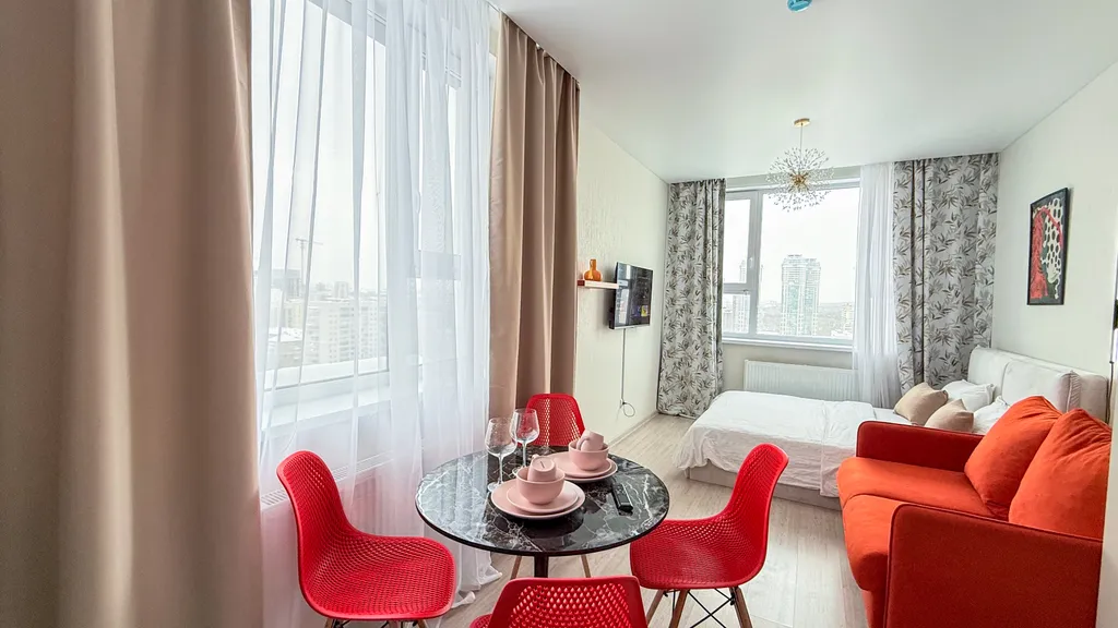 Студия на высоком этаже