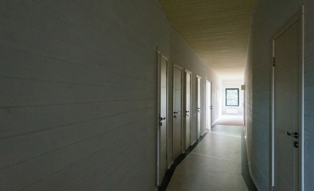 Семейный номер с санузлом на этаже