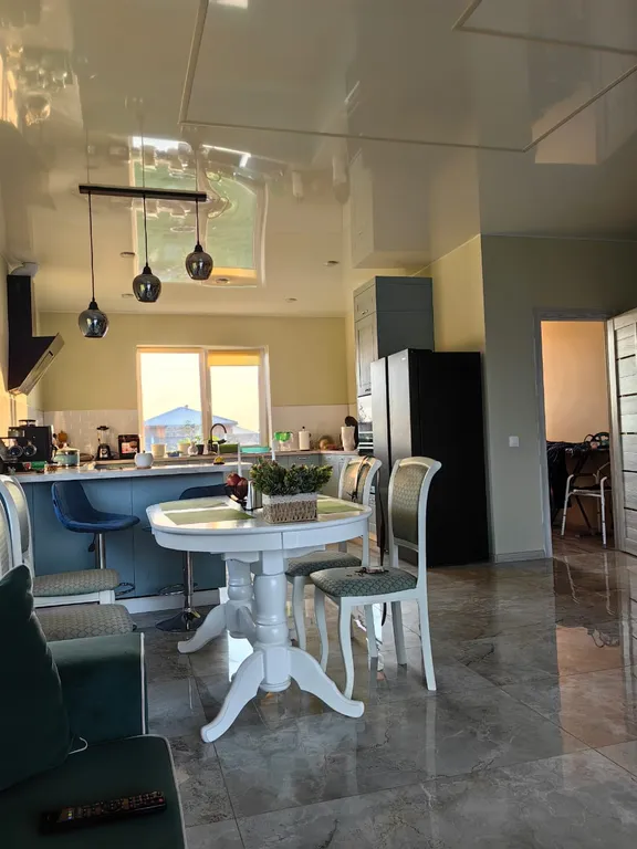 Нoвый уютный коттедж