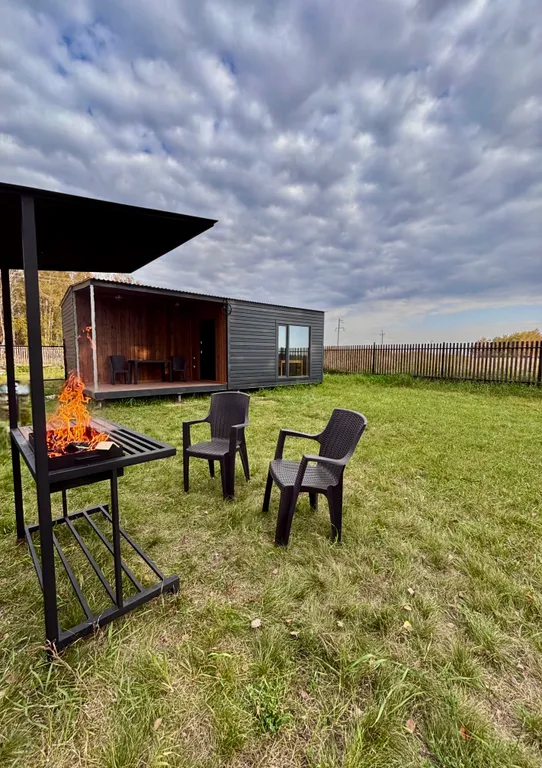 Новый, уютный дом на огороженной территории