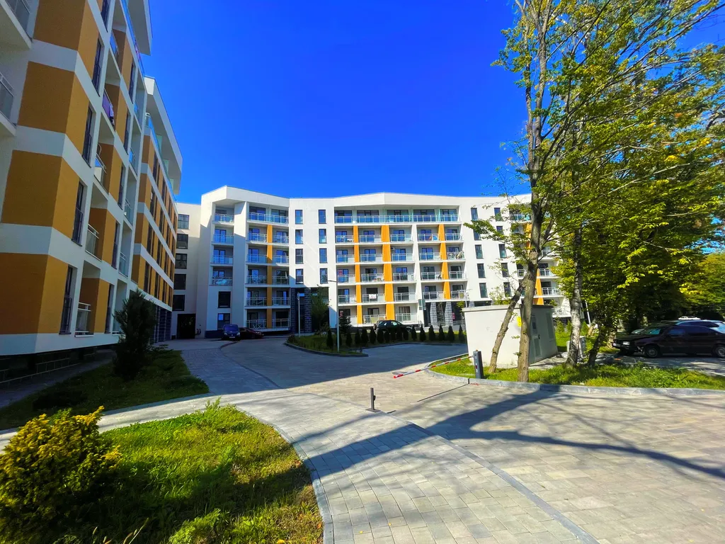 Новые апартаменты с видом на сосновый парк рядом с морем