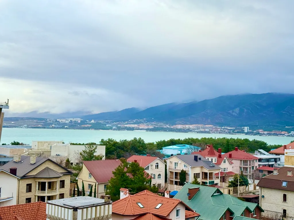 Квартира Светлые апартаменты с панорамным видом на море, горы и маяк — Геленджик