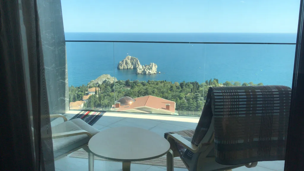 Квартира Апартамент в ЖК Гурзуф Ривьера с бассейном infinity pool — аренда посуточно в Гурзуф