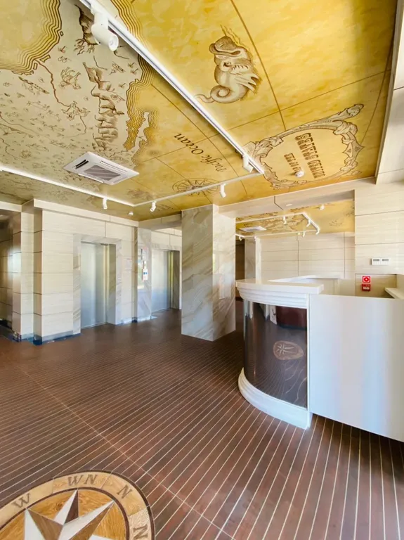 Студия с завораживающим видом и летним бассейном