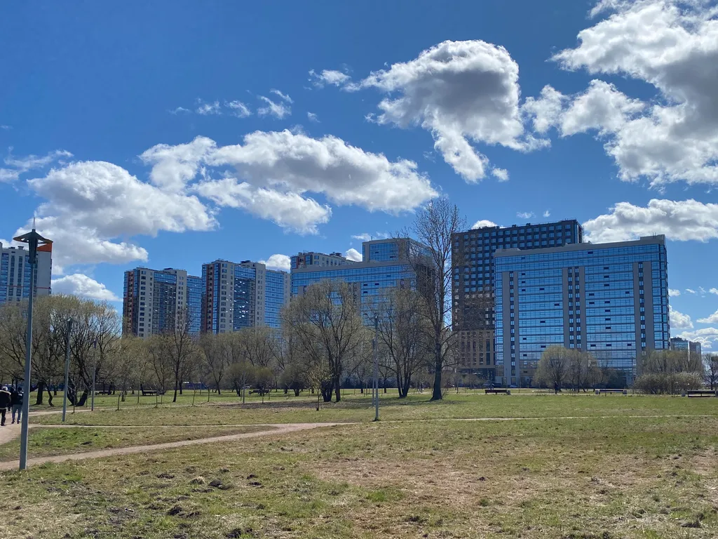 Семейная студия с видом на парк недалеко от метро и аэропорта