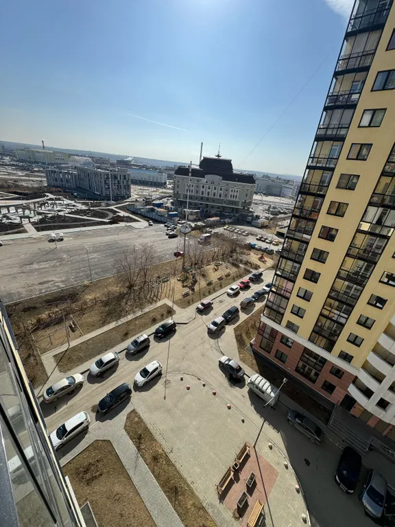 Уютная квартира в центре города напротив музея УГМК