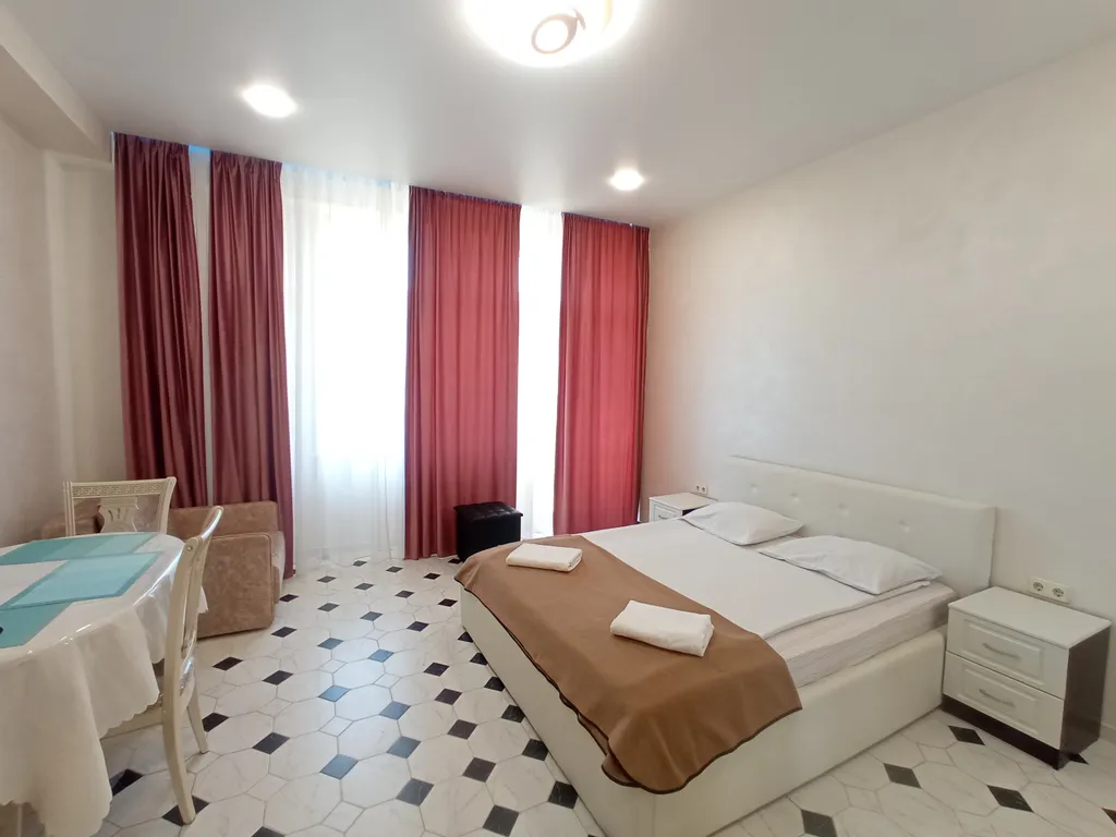 Квартира с видовым балконом на водопад Учан-су и виноградники — аренда посуточно в Ялта