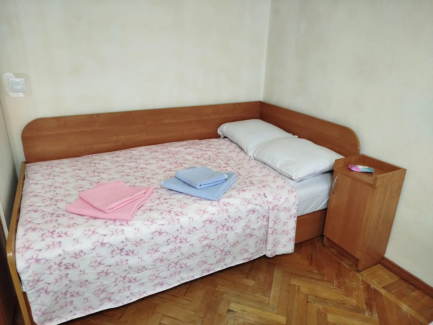 Кровать полуторка