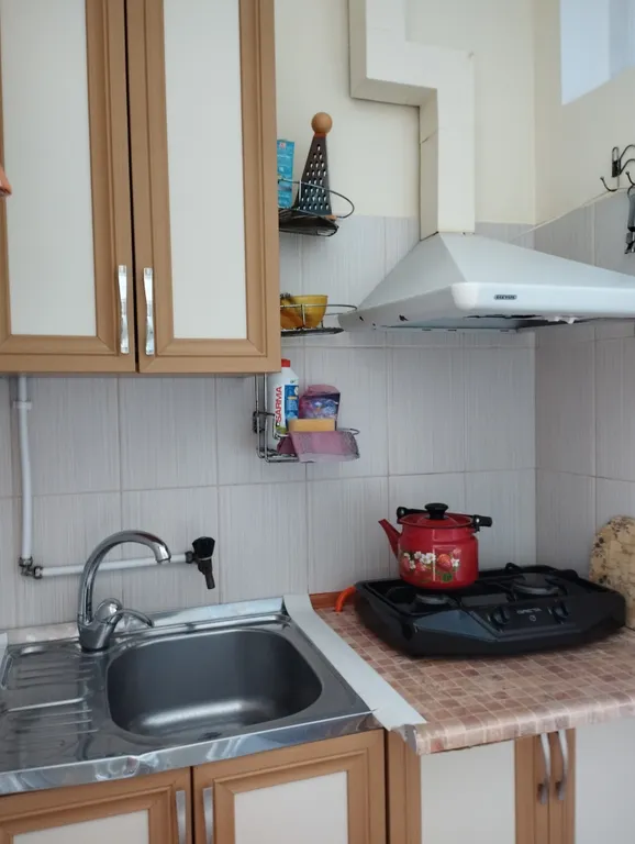 Уютная маленькая комната с балконом, близко к морю