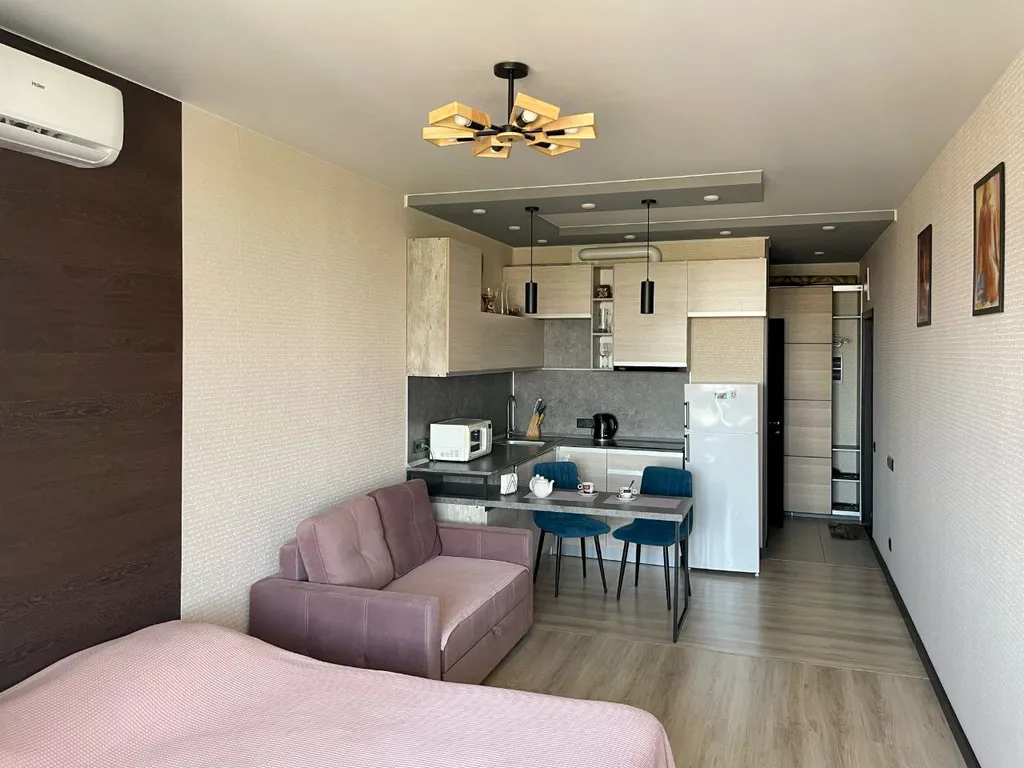 Новая студия с видом на город возле ТЦ Коллаж