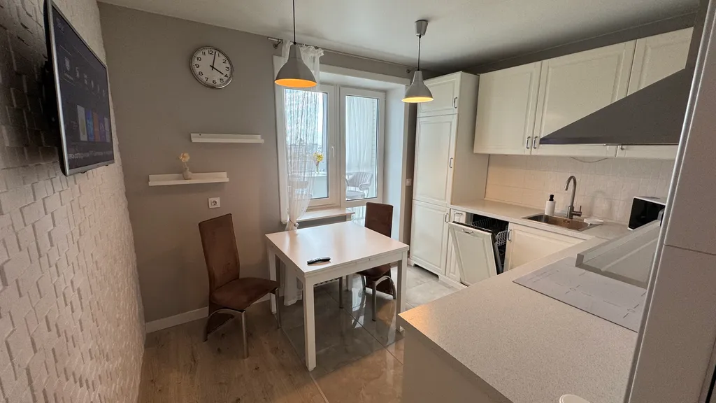 Классная квартира в центре с видом на набережную — аренда посуточно в Брест