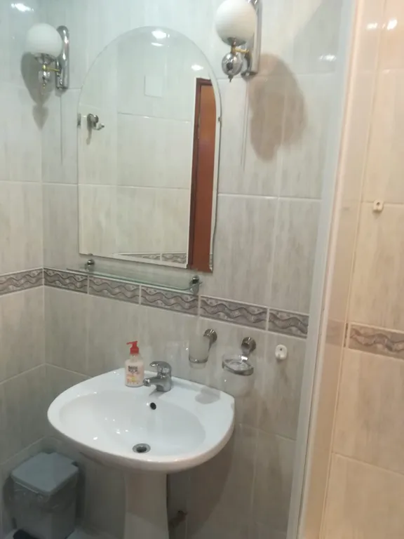 Бунгало в тихом месте старого Пскова у Гремячей Башни и реки Псковы