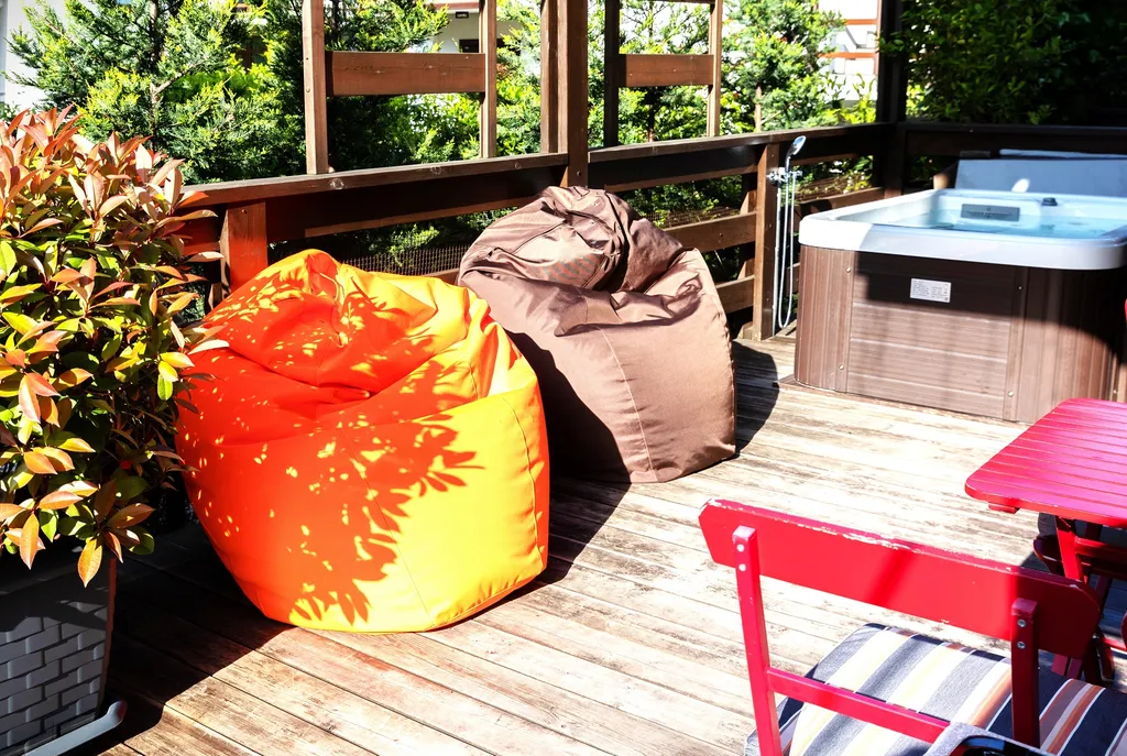 Дом целиком с личной парковкой в центре курорта