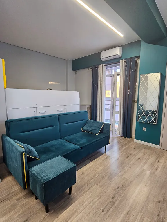 Яркая студия в центре города