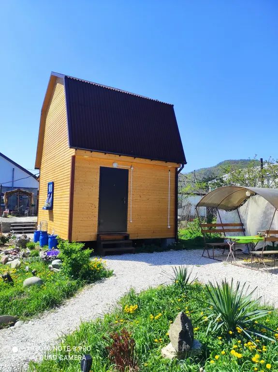 Домик двухэтажный